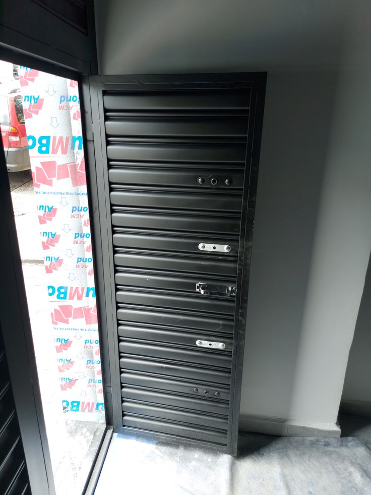 Portinhola de Porta de Enrolar.jpeg